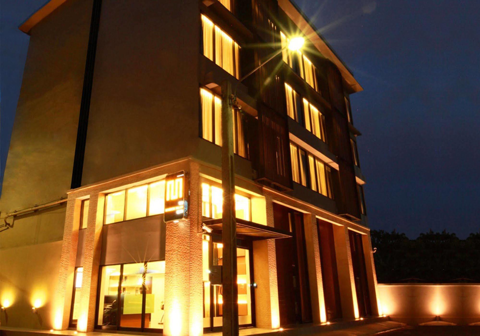 The Bangkok Major Suite Exterior foto